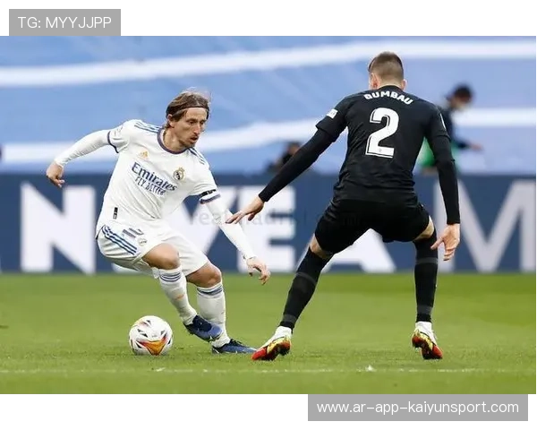 埃尔切战术板被奉为经典：如何钳制银河战舰