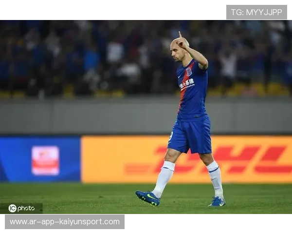 斯卢茨基点名两位领袖申花更衣室稳定性提升，申花申思