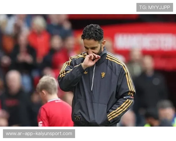 炸裂！C罗再轰曼联：毫无体系！阿莫林做不到，c罗效力曼联