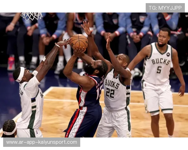 雄鹿再夺连胜，字母哥砍下高分统治内线，雄鹿字母哥争冠