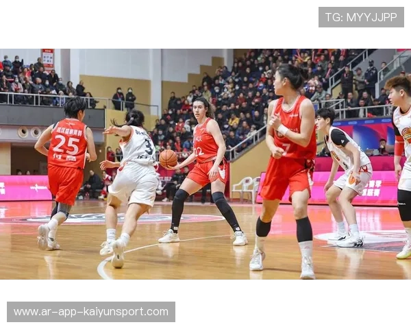 女篮内线球员练习外线投篮 打造“内外兼修”